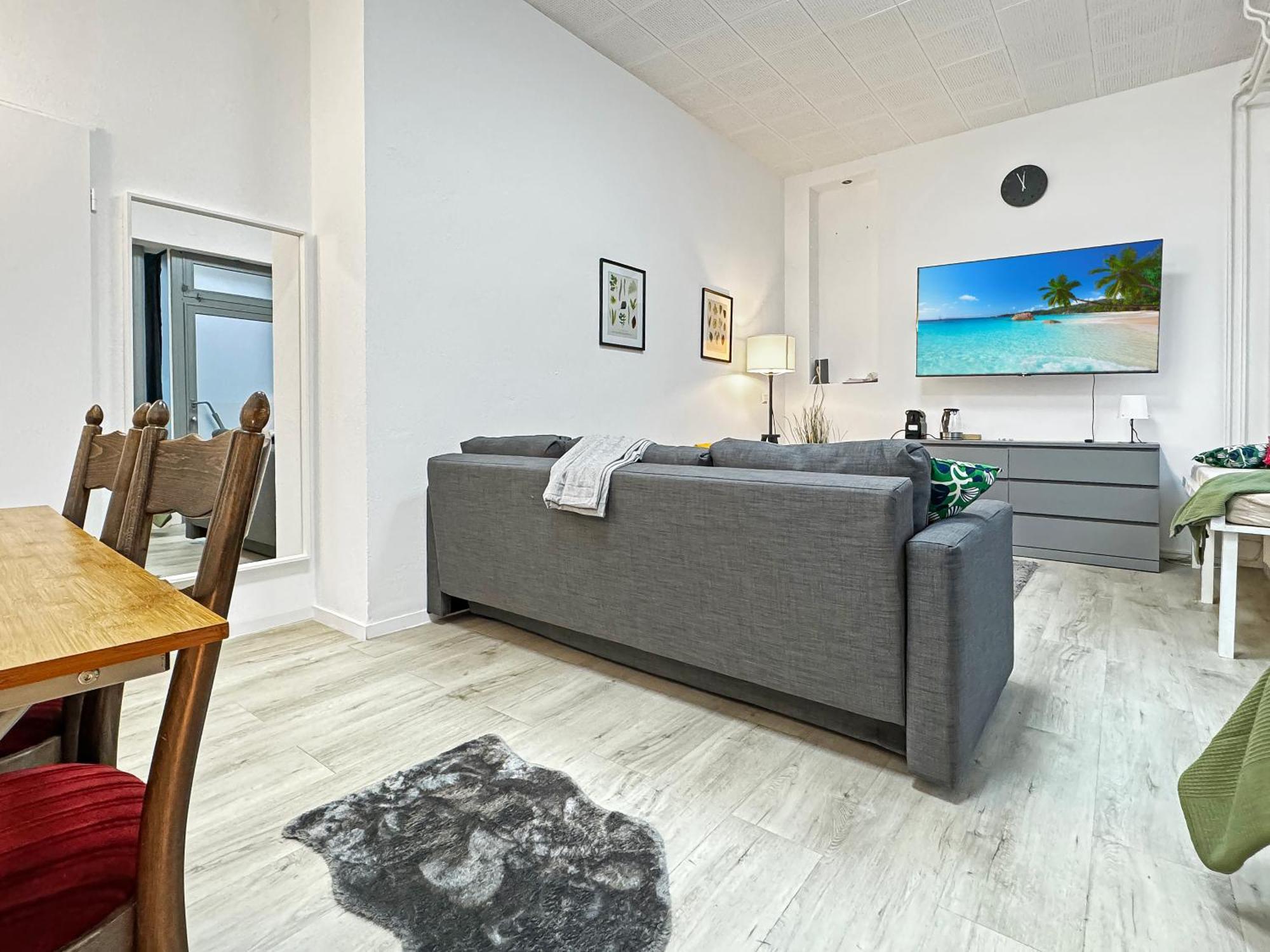 2 Zimmer Apartment Fuer 6 P, 15 Min Zum Flughafen 埃斯林根 外观 照片