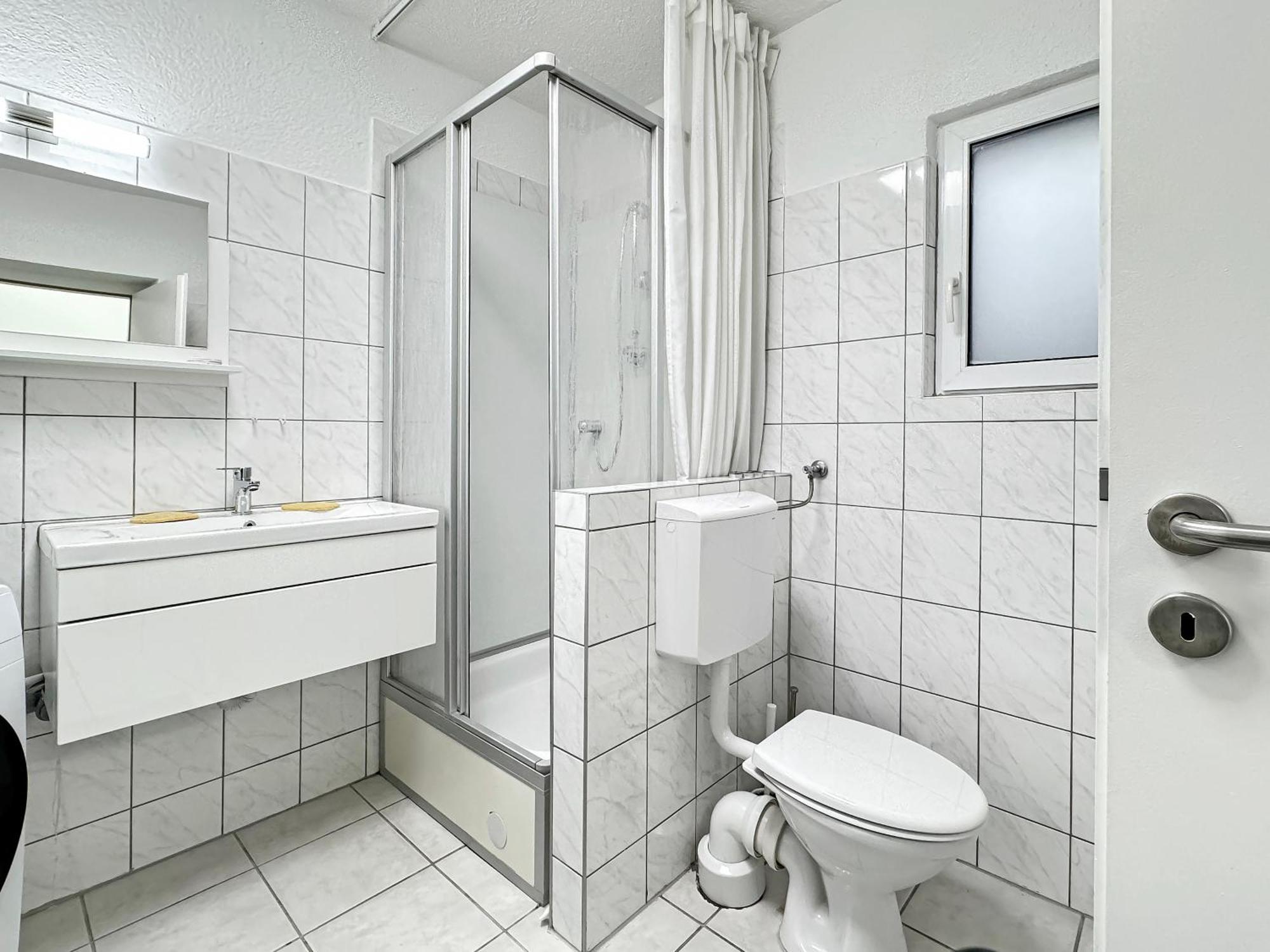 2 Zimmer Apartment Fuer 6 P, 15 Min Zum Flughafen 埃斯林根 外观 照片